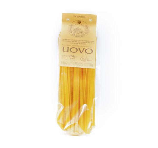 TAGLIATELLE UOVO com suas cores e fragrâncias prontas para ir parar na sua mesa