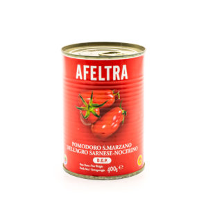 TOMATE SAN MARZANO com suas cores e fragrâncias prontas para ir parar na sua mesa